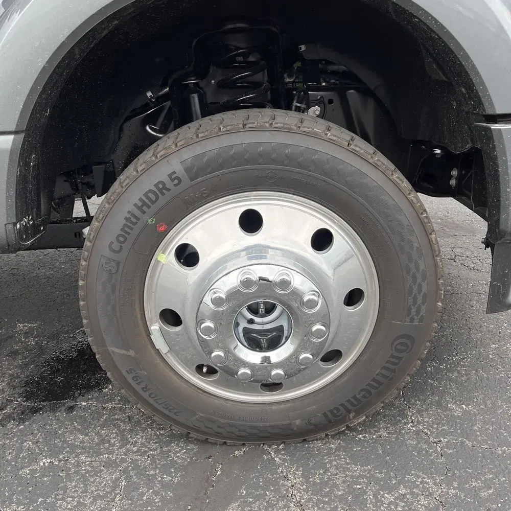 2025 Ford F-450 Super Duty Platinum