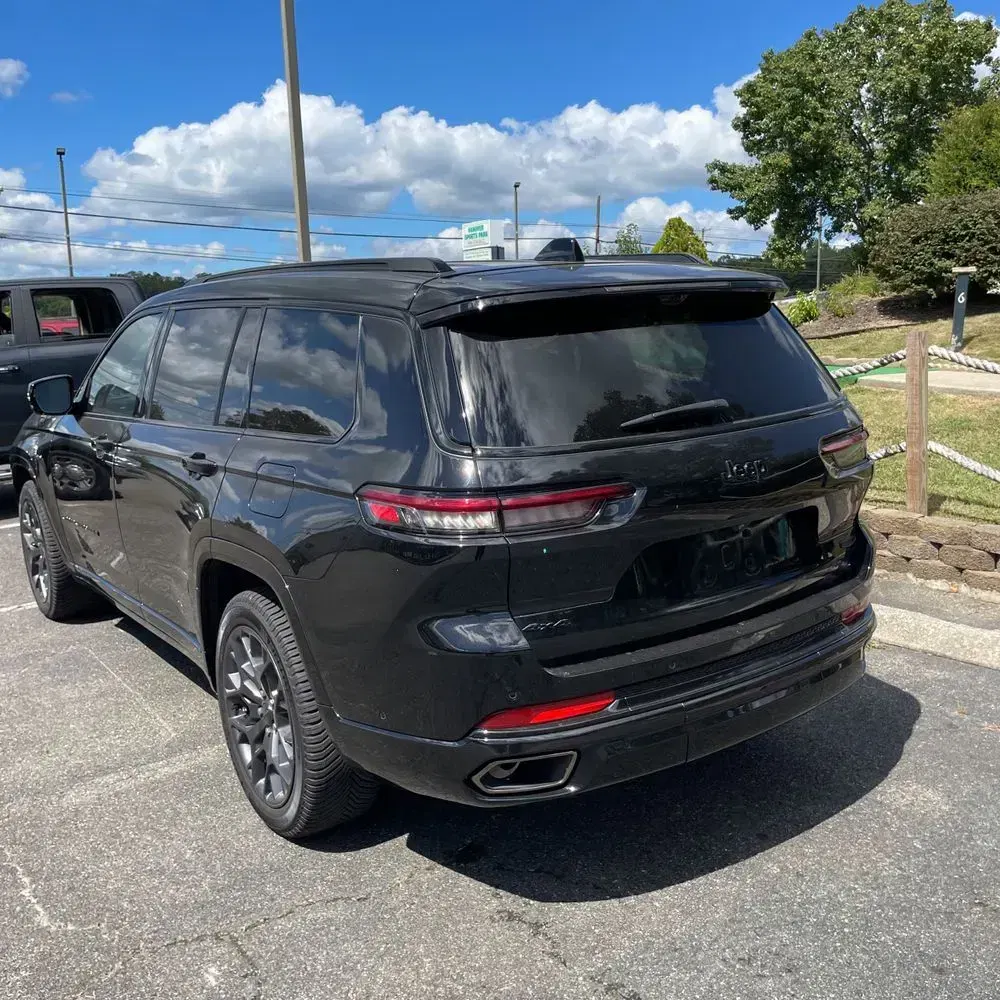 2023 Jeep Grand Cherokee L Summit Reserve