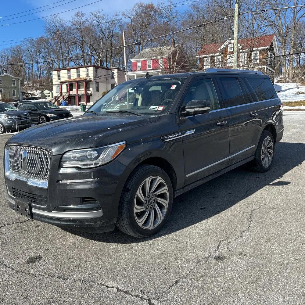 2022 Lincoln Navigator L Reserve