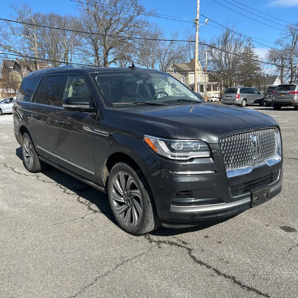 2022 Lincoln Navigator L Reserve