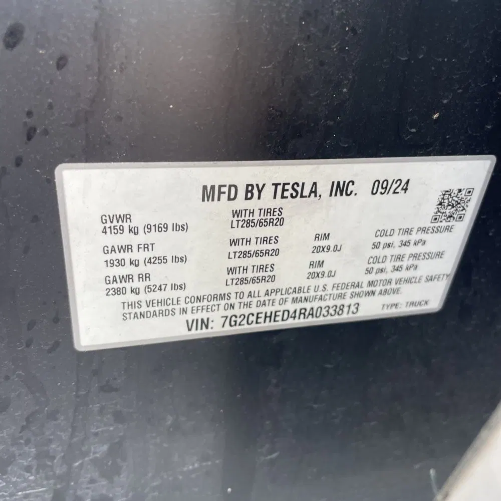 2024 Tesla Cybertruck Base