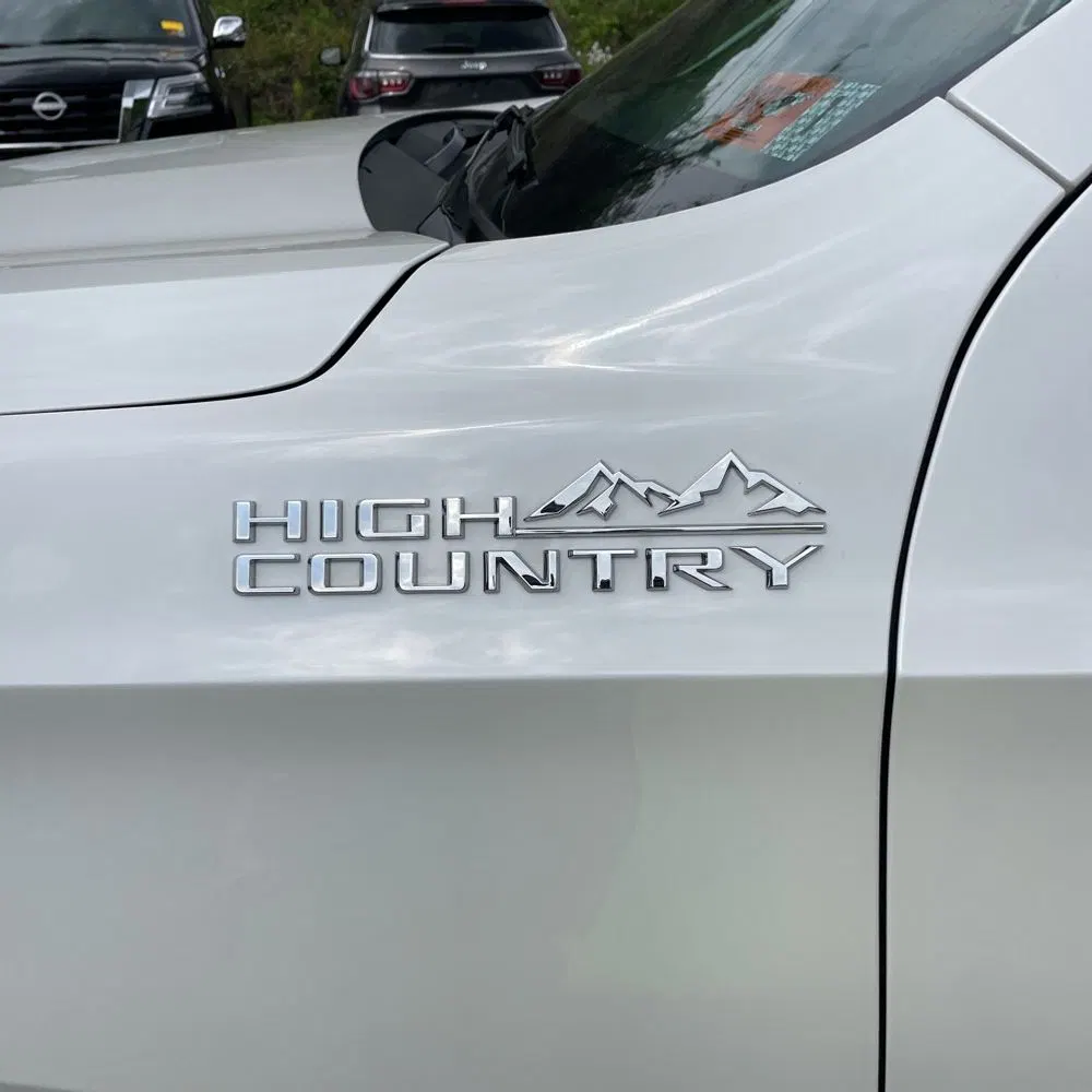 2023 Chevrolet Suburban High Country