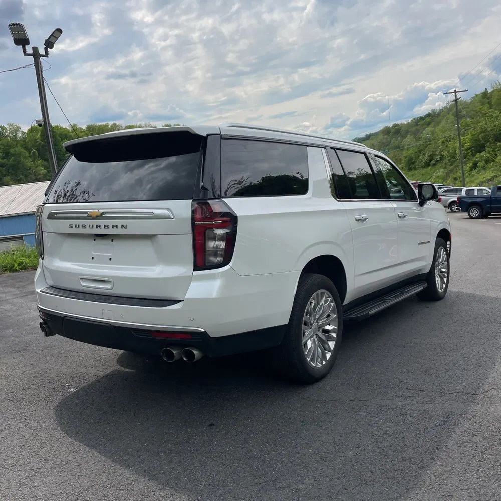 2023 Chevrolet Suburban High Country