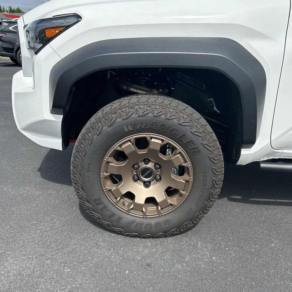 2025 Toyota Tacoma Trailhunter HV