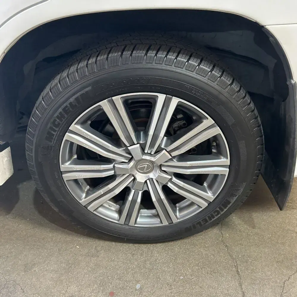 2017 Lexus LX 570 Base