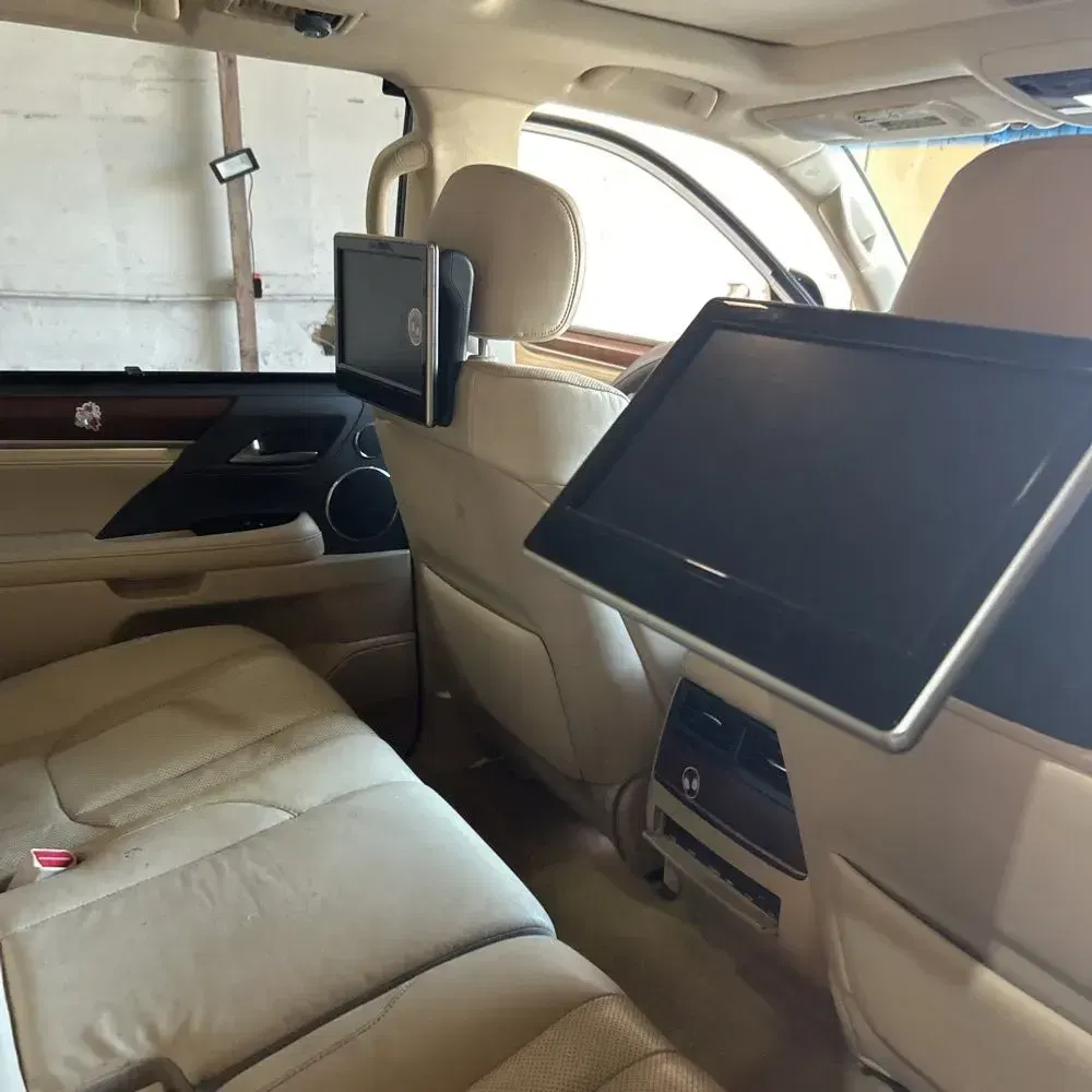 2017 Lexus LX 570 Base