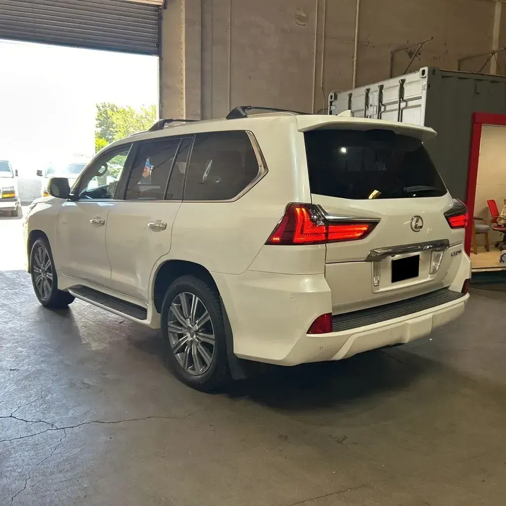 2017 Lexus LX 570 Base