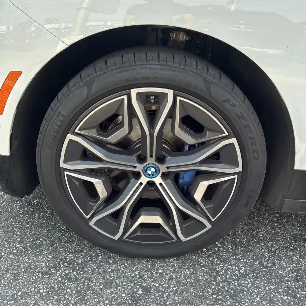 2024 BMW iX xDrive50