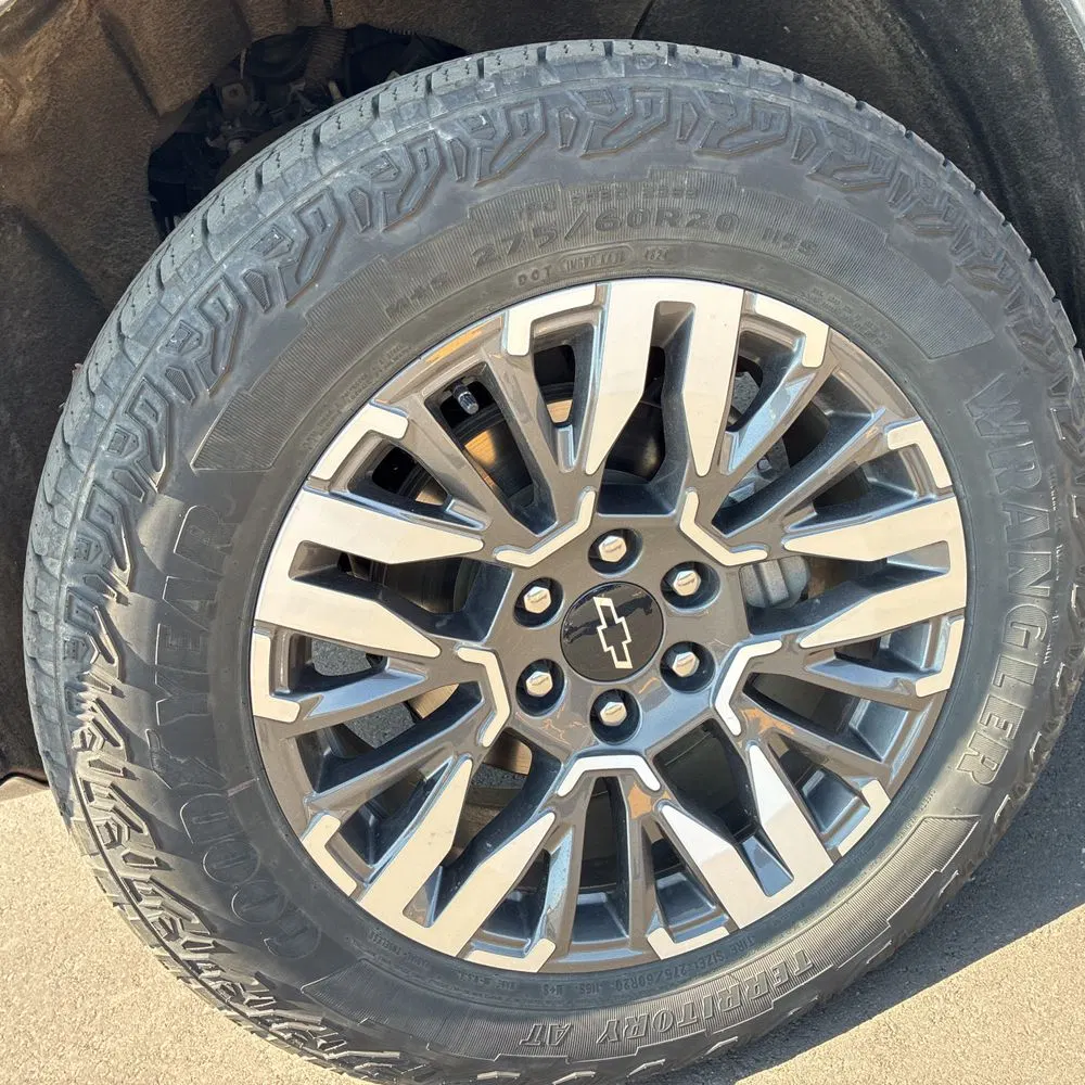 2025 Chevrolet Suburban Z71