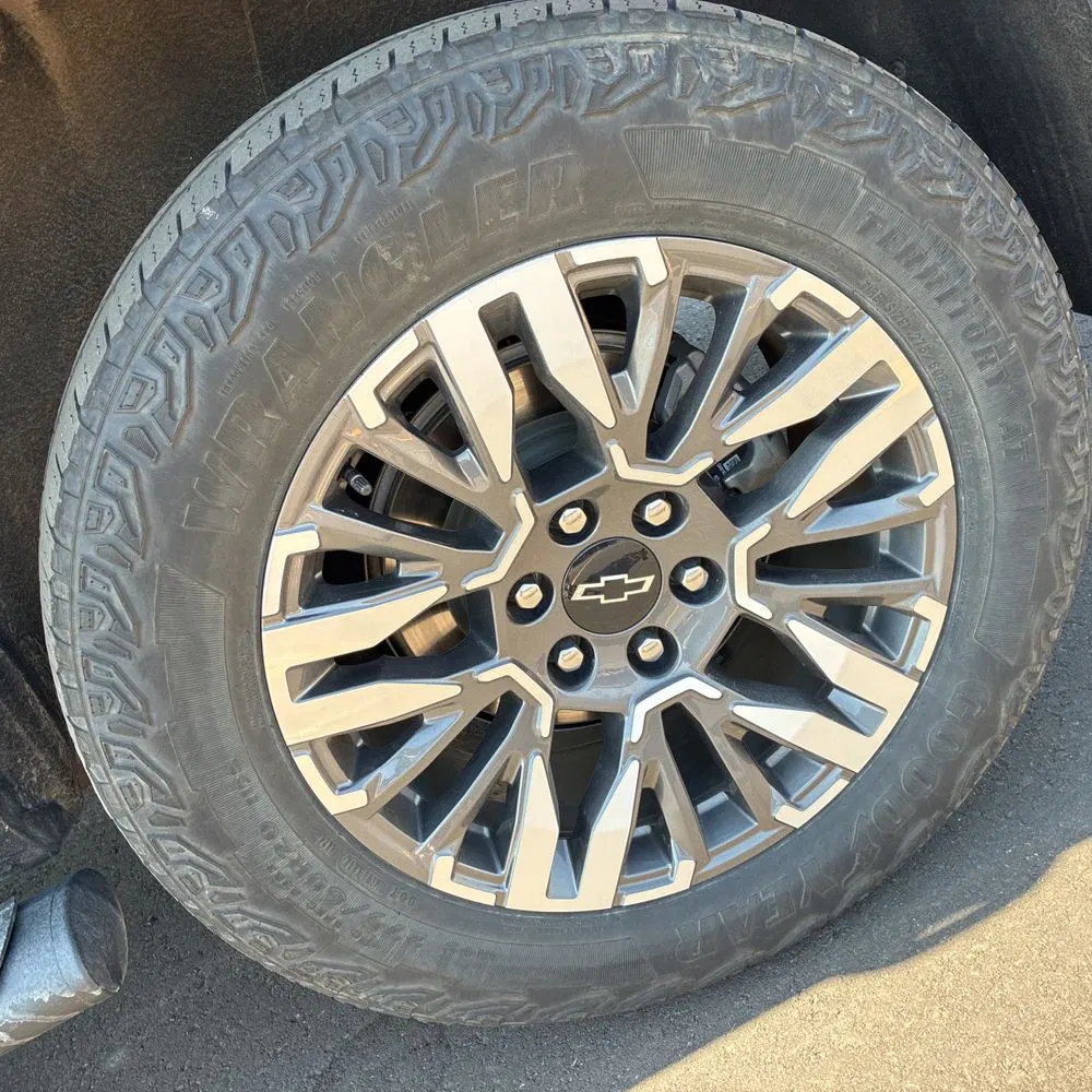 2025 Chevrolet Suburban Z71