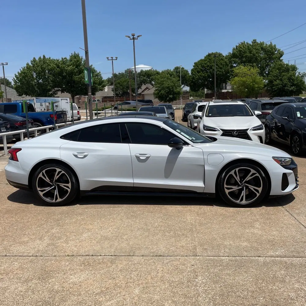 2022 Audi e-tron GT Premium Plus