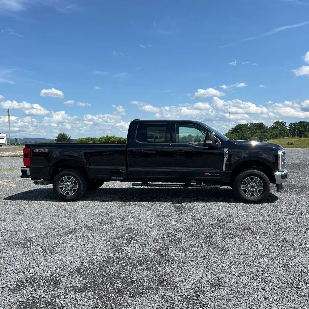 2024 Ford F350 S/D Lariat