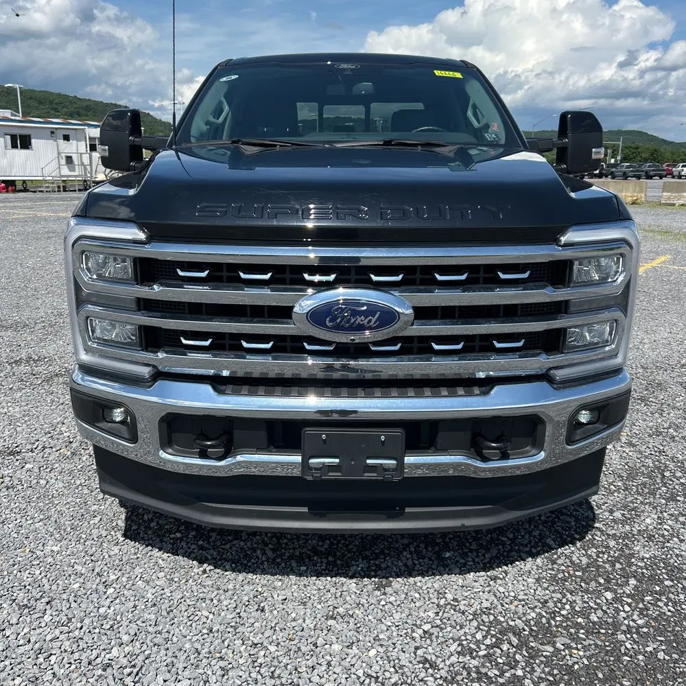 2024 Ford F350 S/D Lariat