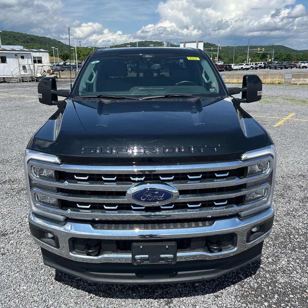2024 Ford F350 S/D Lariat