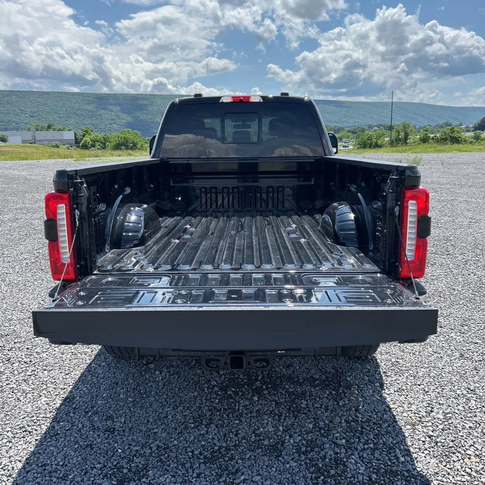 2024 Ford F350 S/D Lariat
