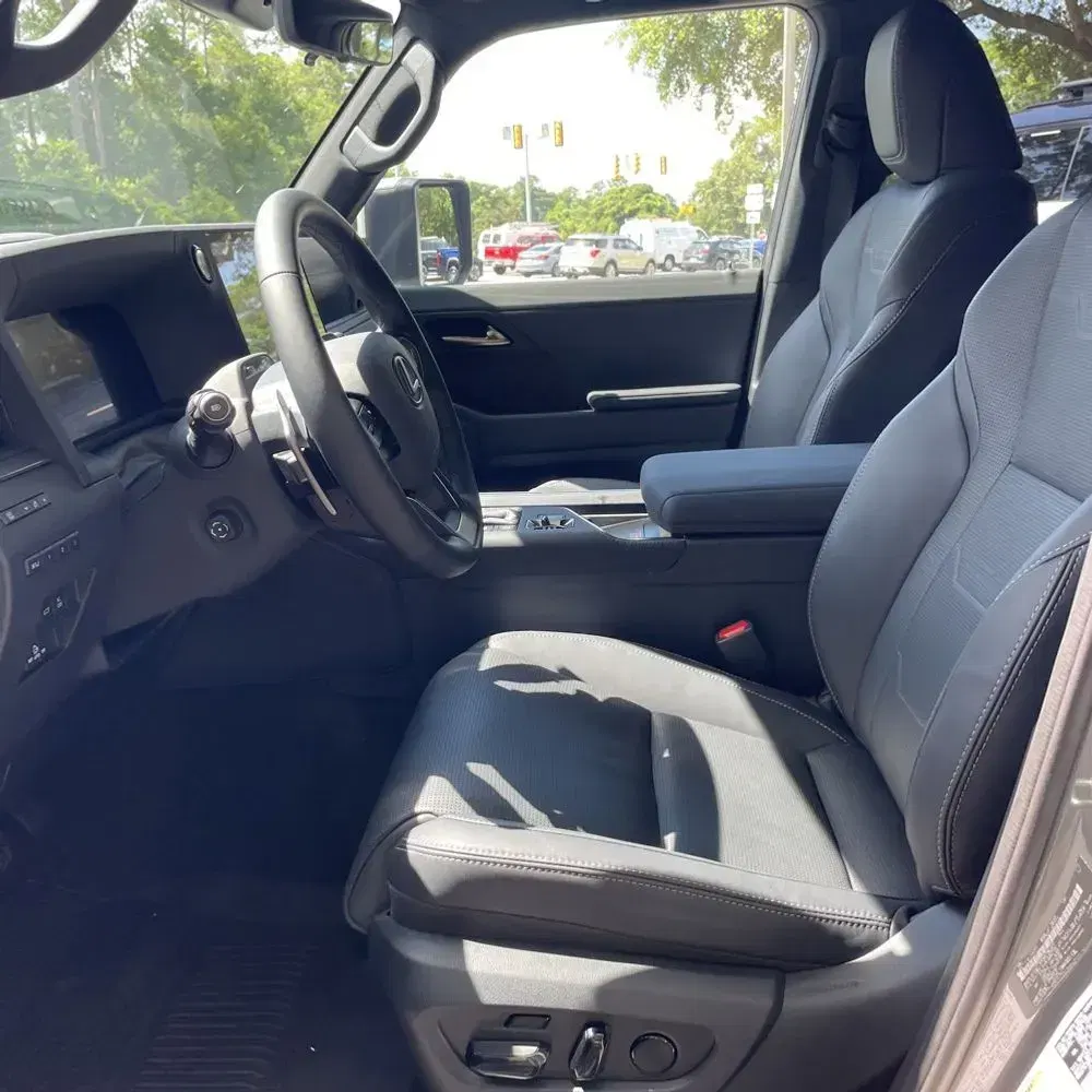 2025 Lexus GX 550 Luxury+