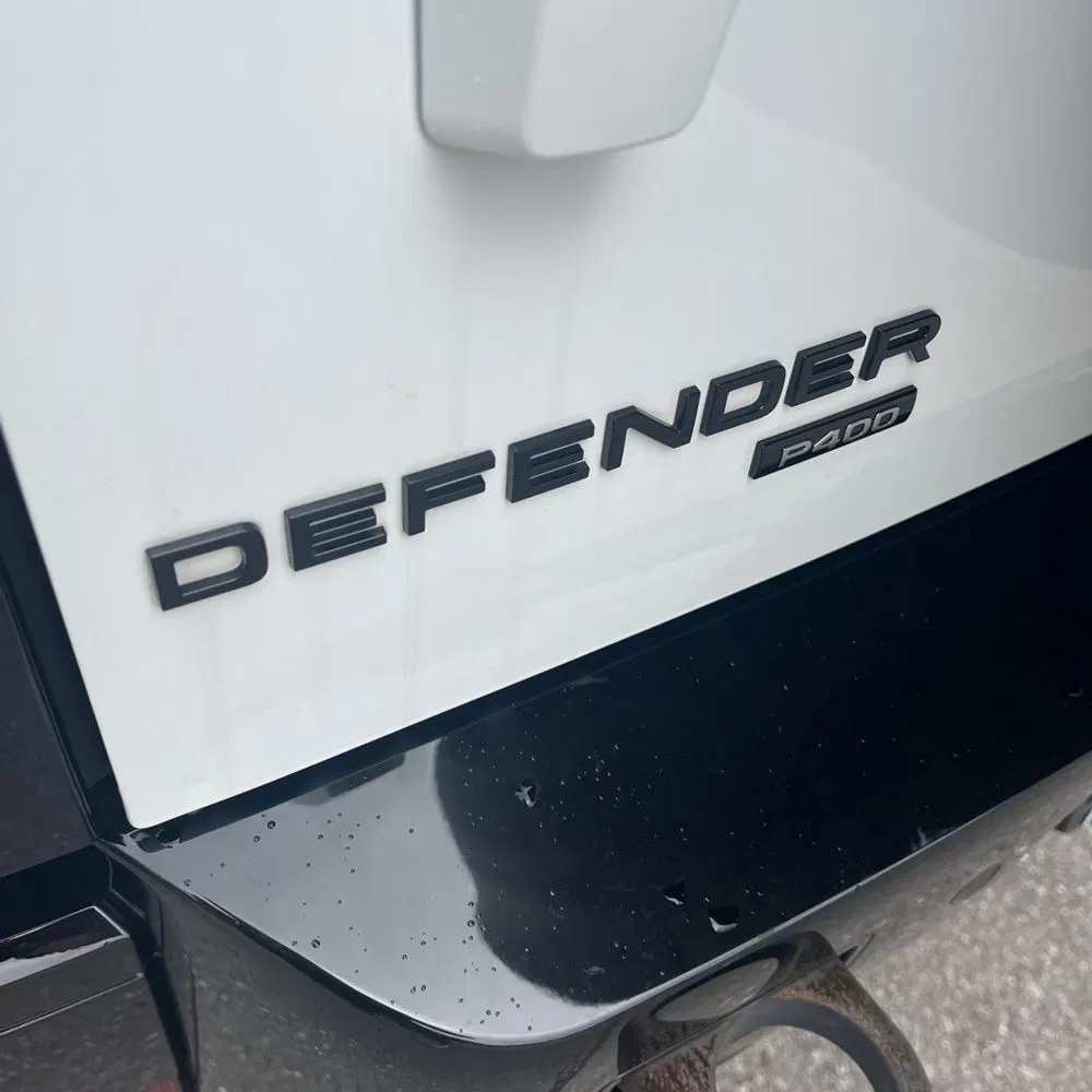 2023 Land Rover Defender 130 X-Dynamic SE