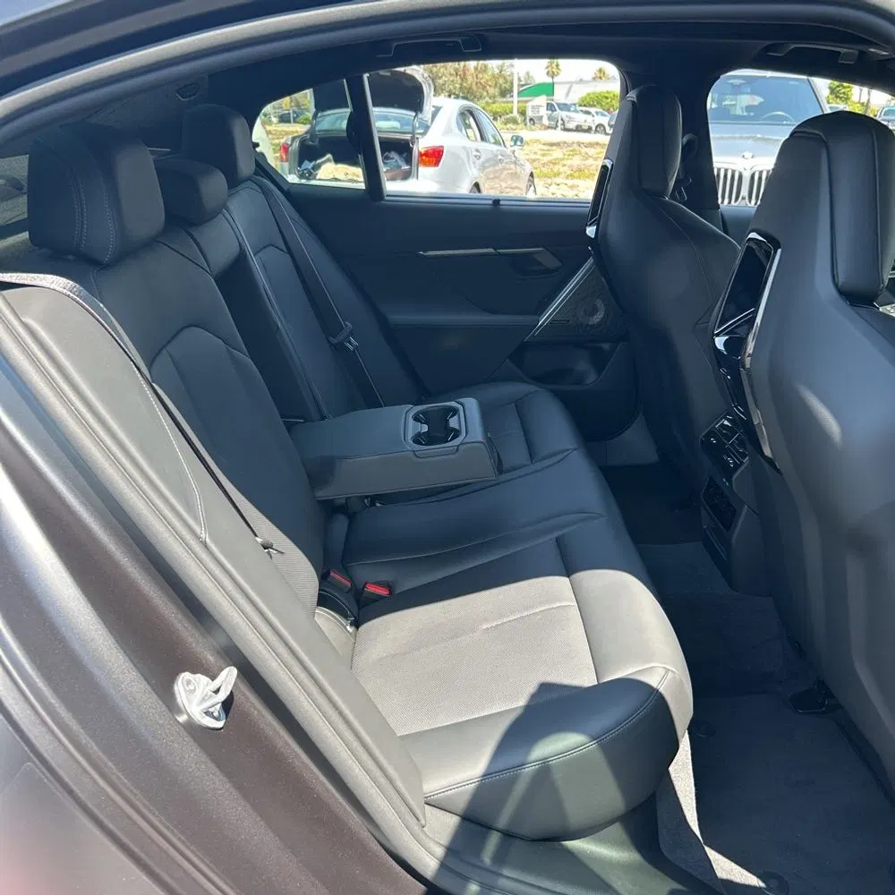 2025 BMW M5 Base