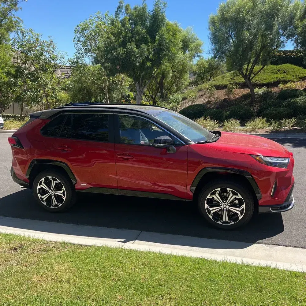 2025 Toyota RAV4 Plug-in Hybrid XSE