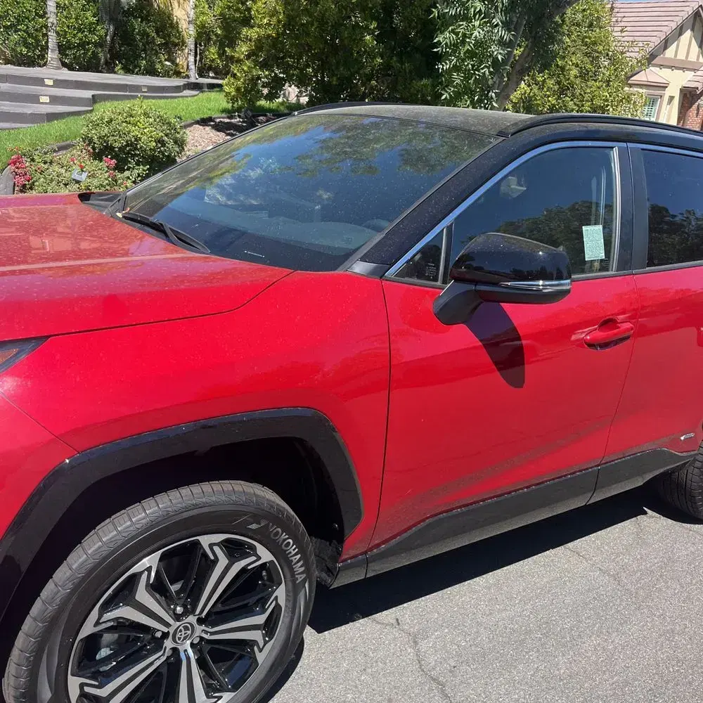 2025 Toyota RAV4 Plug-in Hybrid XSE