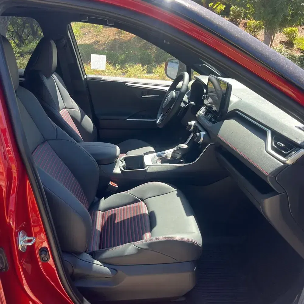 2025 Toyota RAV4 Plug-in Hybrid XSE
