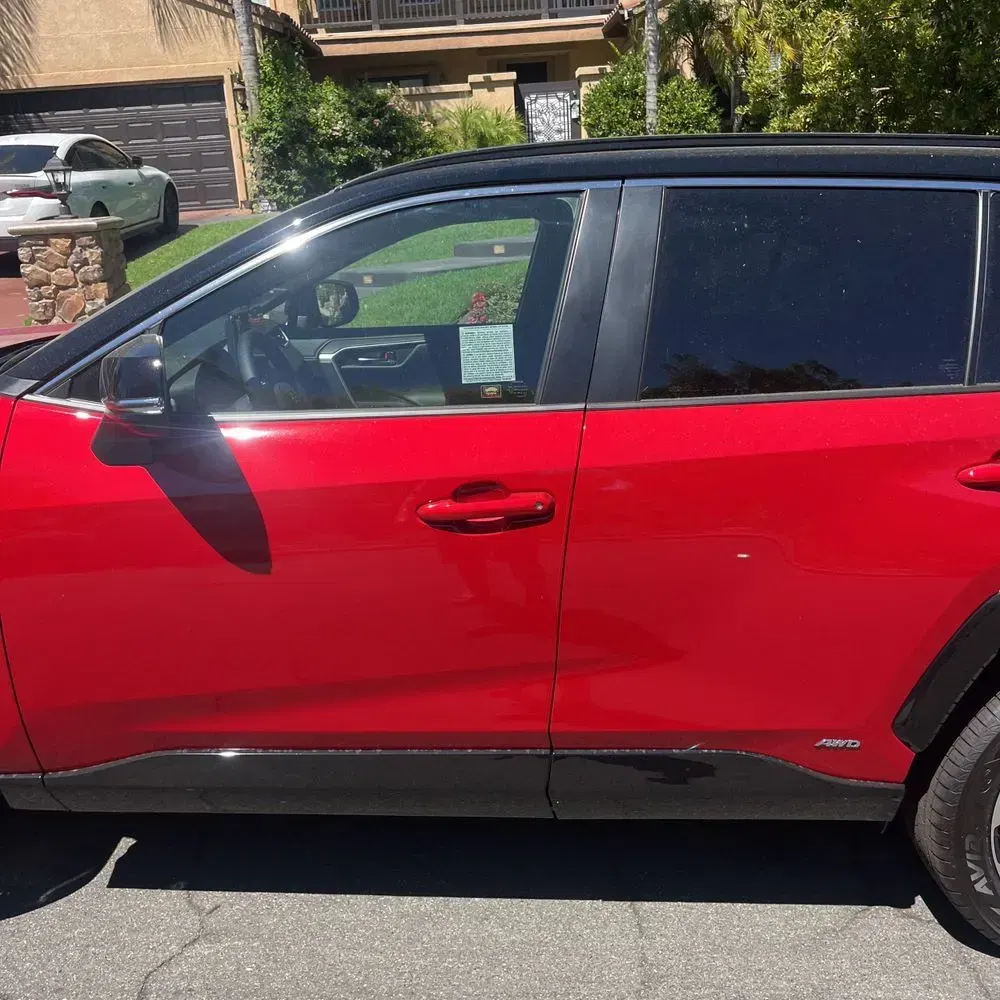 2025 Toyota RAV4 Plug-in Hybrid XSE