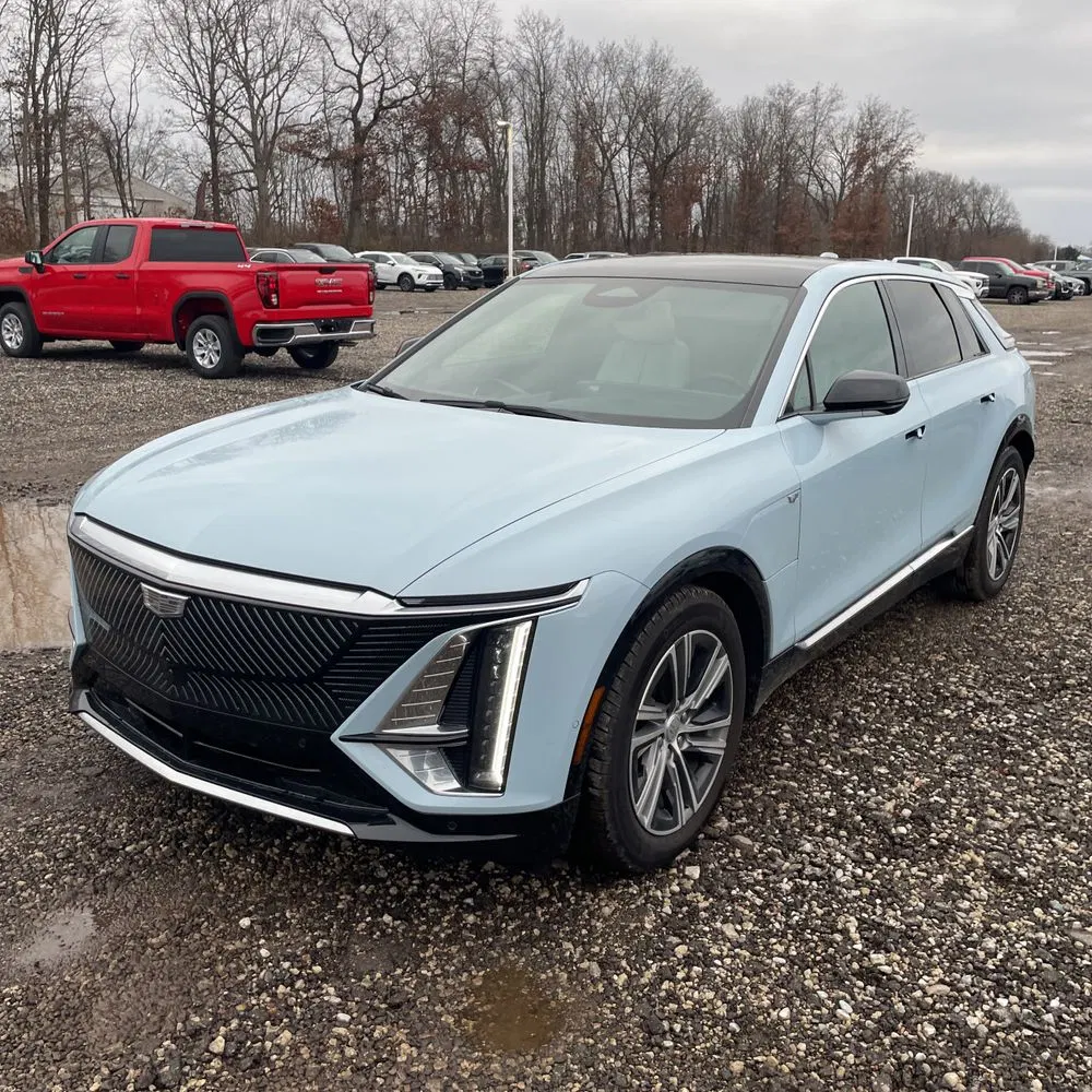 2024 Cadillac LYRIQ Luxury 1