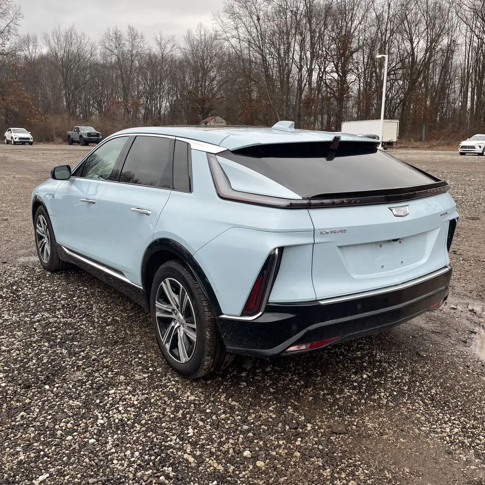 2024 Cadillac LYRIQ Luxury 1