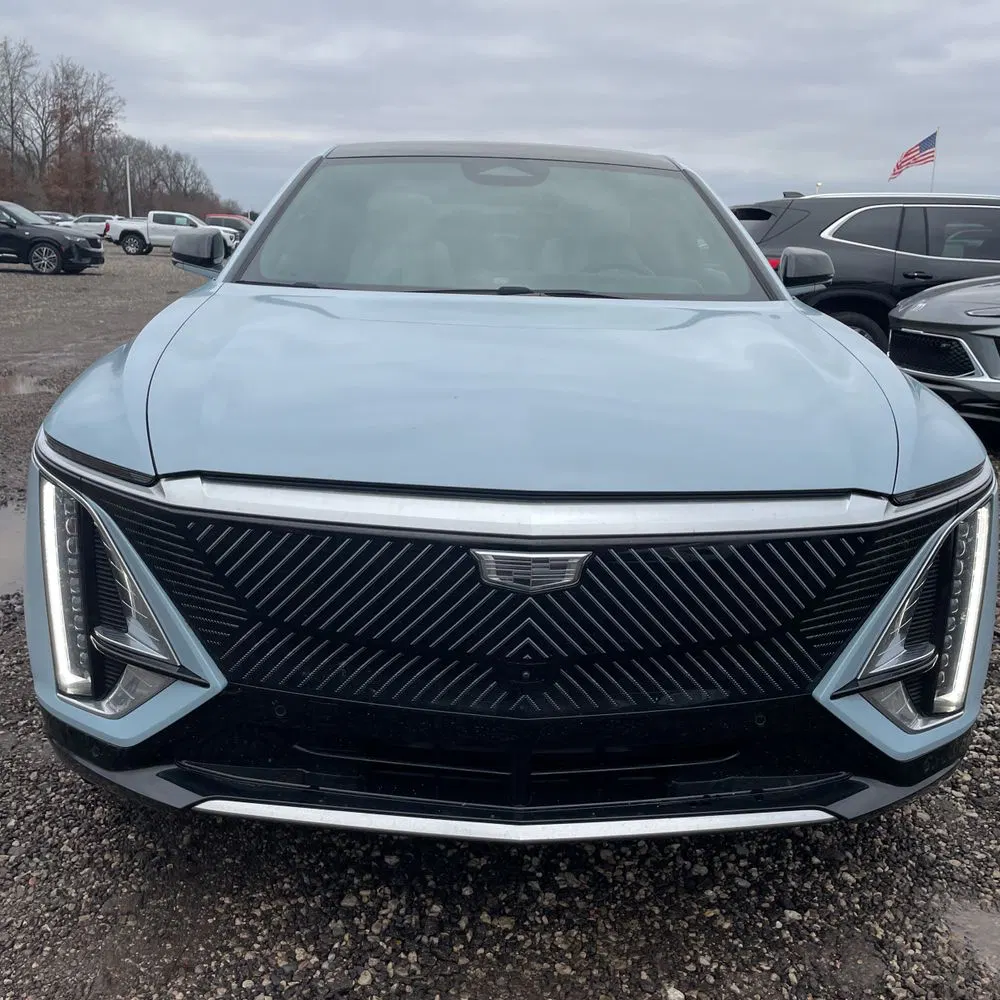 2024 Cadillac LYRIQ Luxury 1