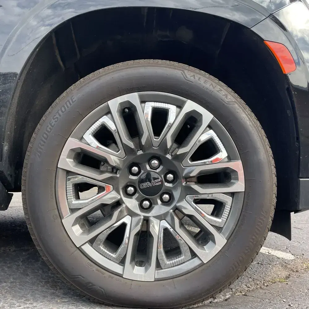 2024 GMC Yukon XL Denali Ultimate