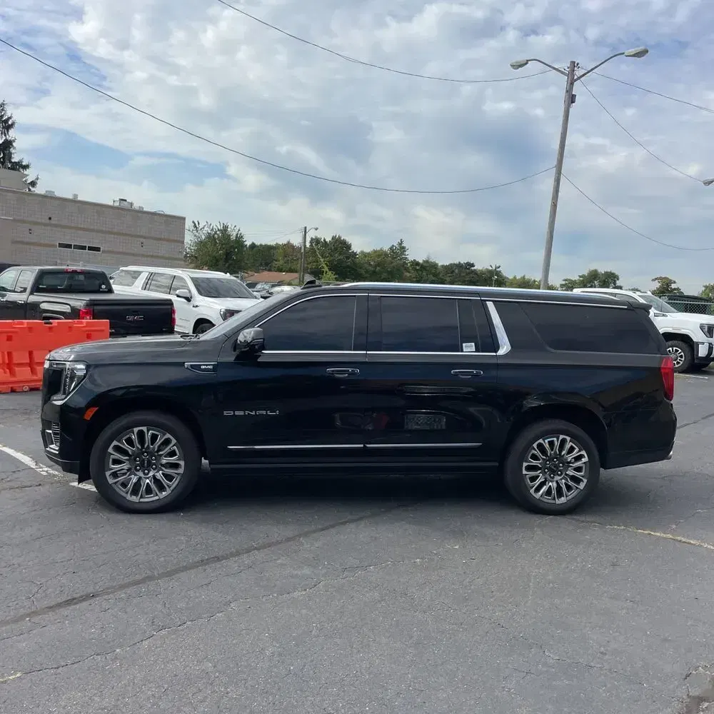 2024 GMC Yukon XL Denali Ultimate