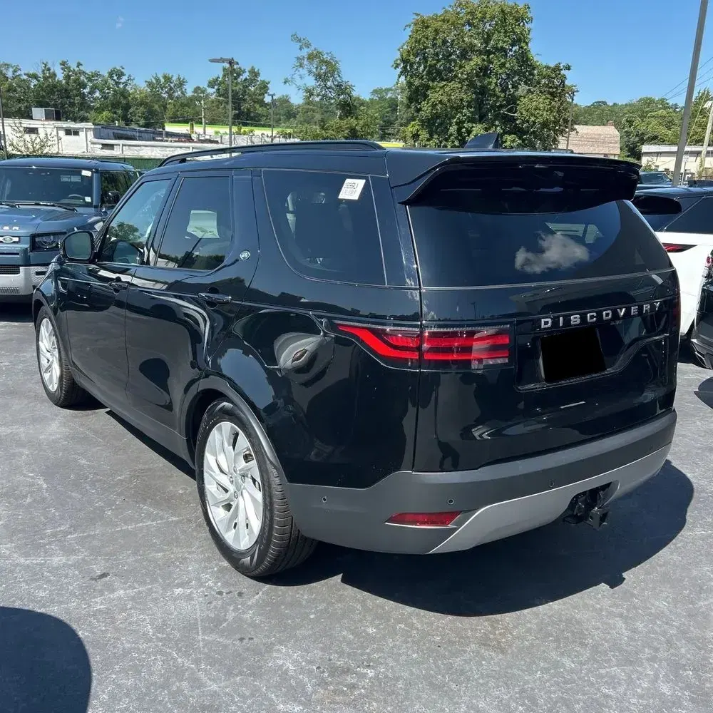 2025 Land Rover Discovery S P300