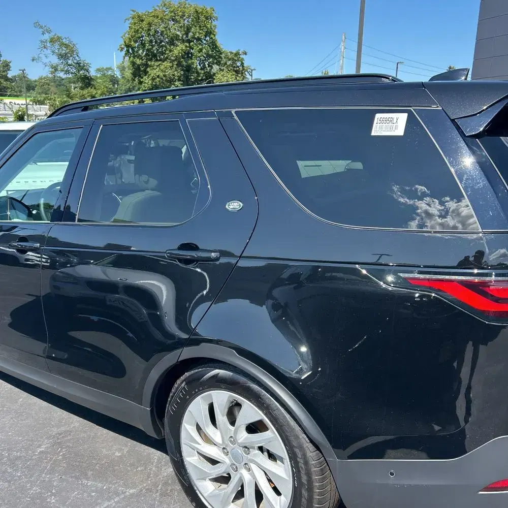 2025 Land Rover Discovery S P300