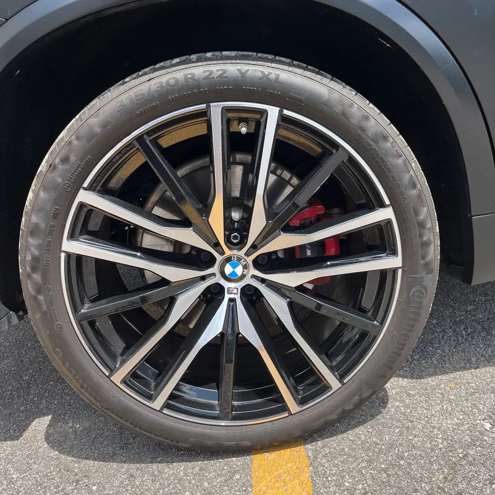 2024 BMW X5 M60i