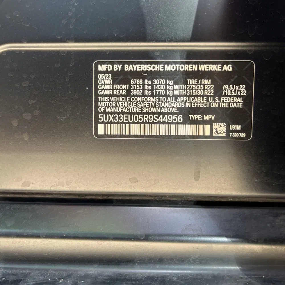2024 BMW X5 M60i