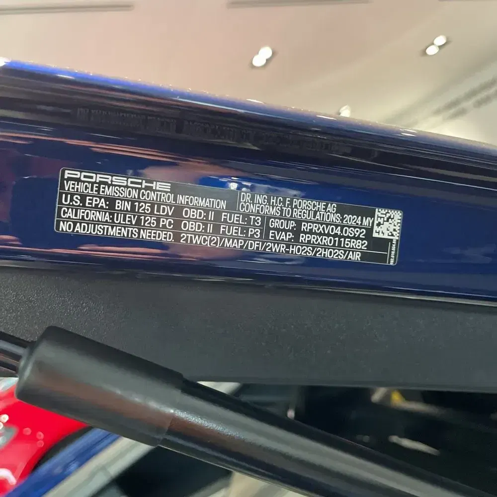 2024 Porsche 718 Cayman GT4 RS