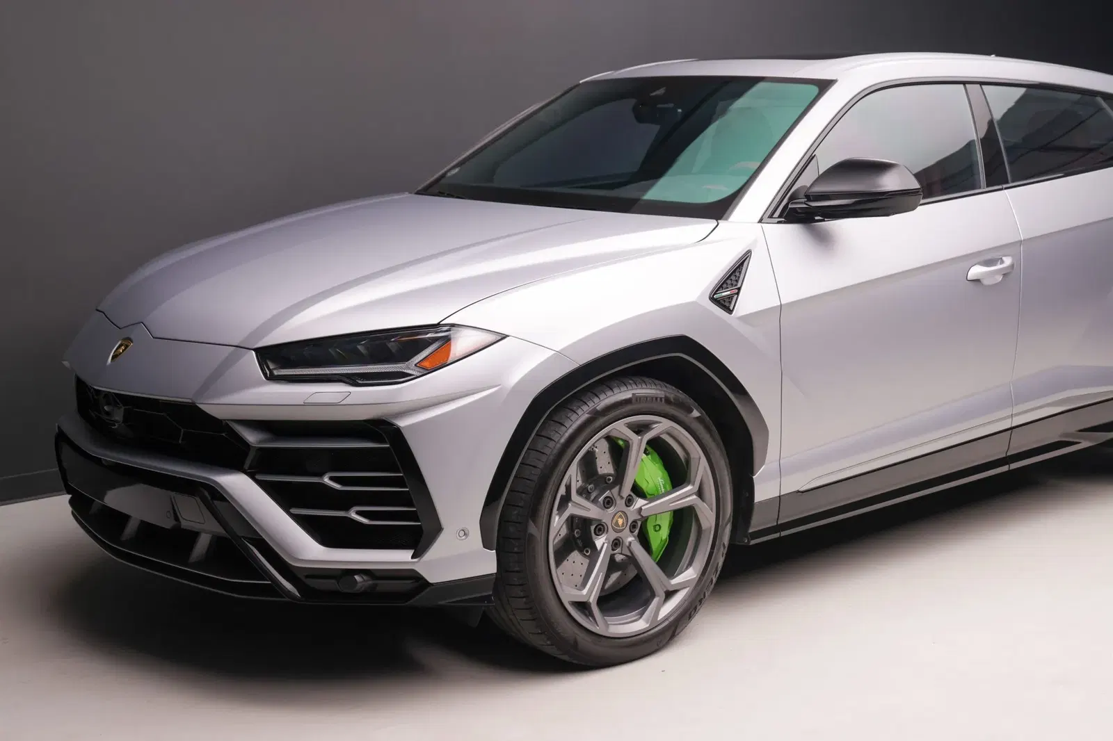 7k-Mile 2019 Lamborghini Urus