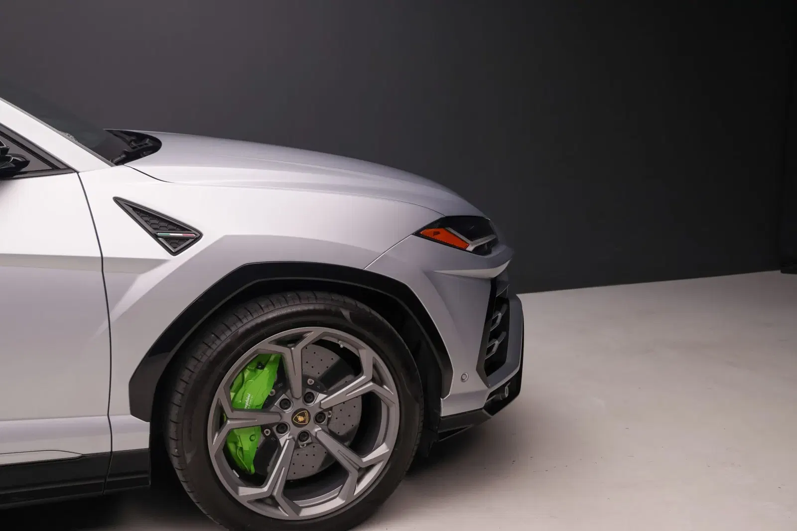 7k-Mile 2019 Lamborghini Urus