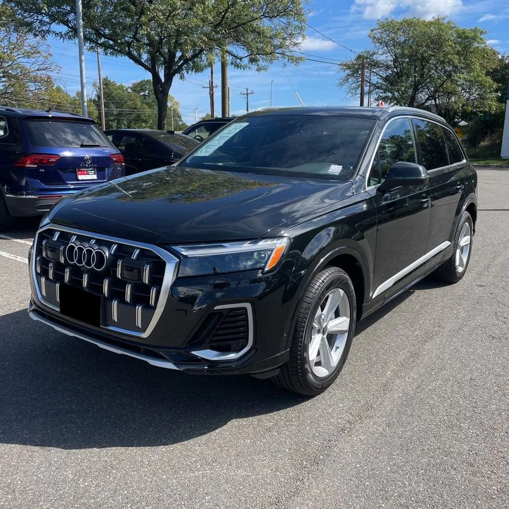 2025 Audi Q7 Premium 45