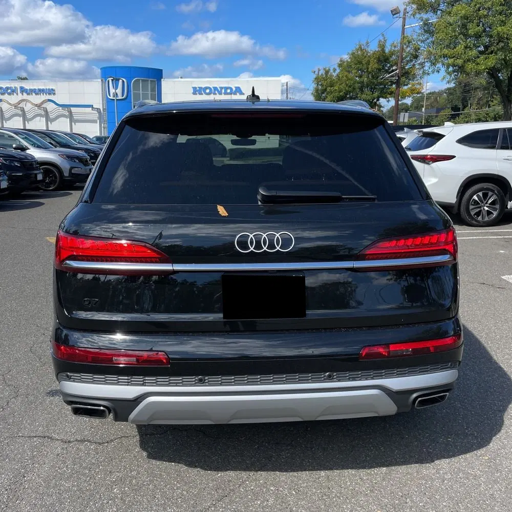 2025 Audi Q7 Premium 45
