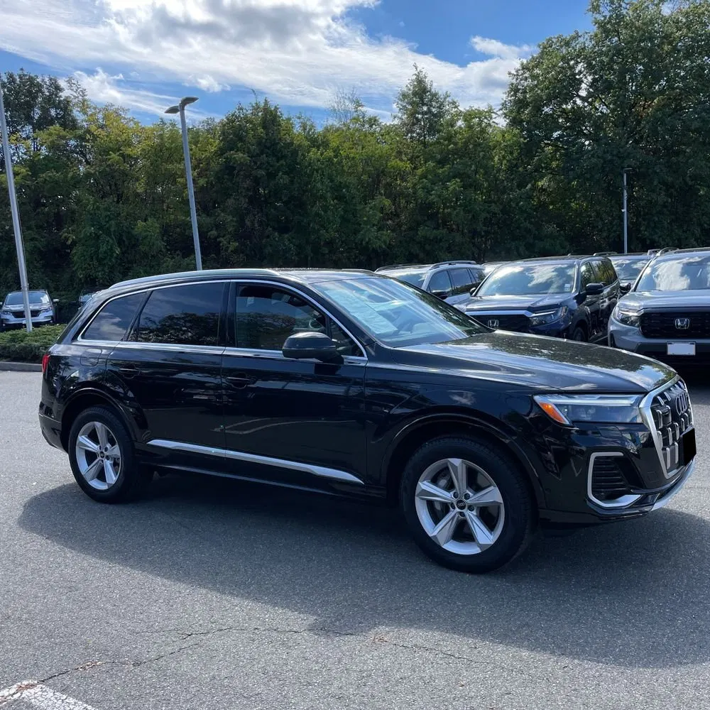 2025 Audi Q7 Premium 45
