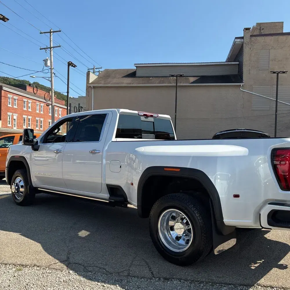2025 GMC Sierra 3500HD Denali Ultimate