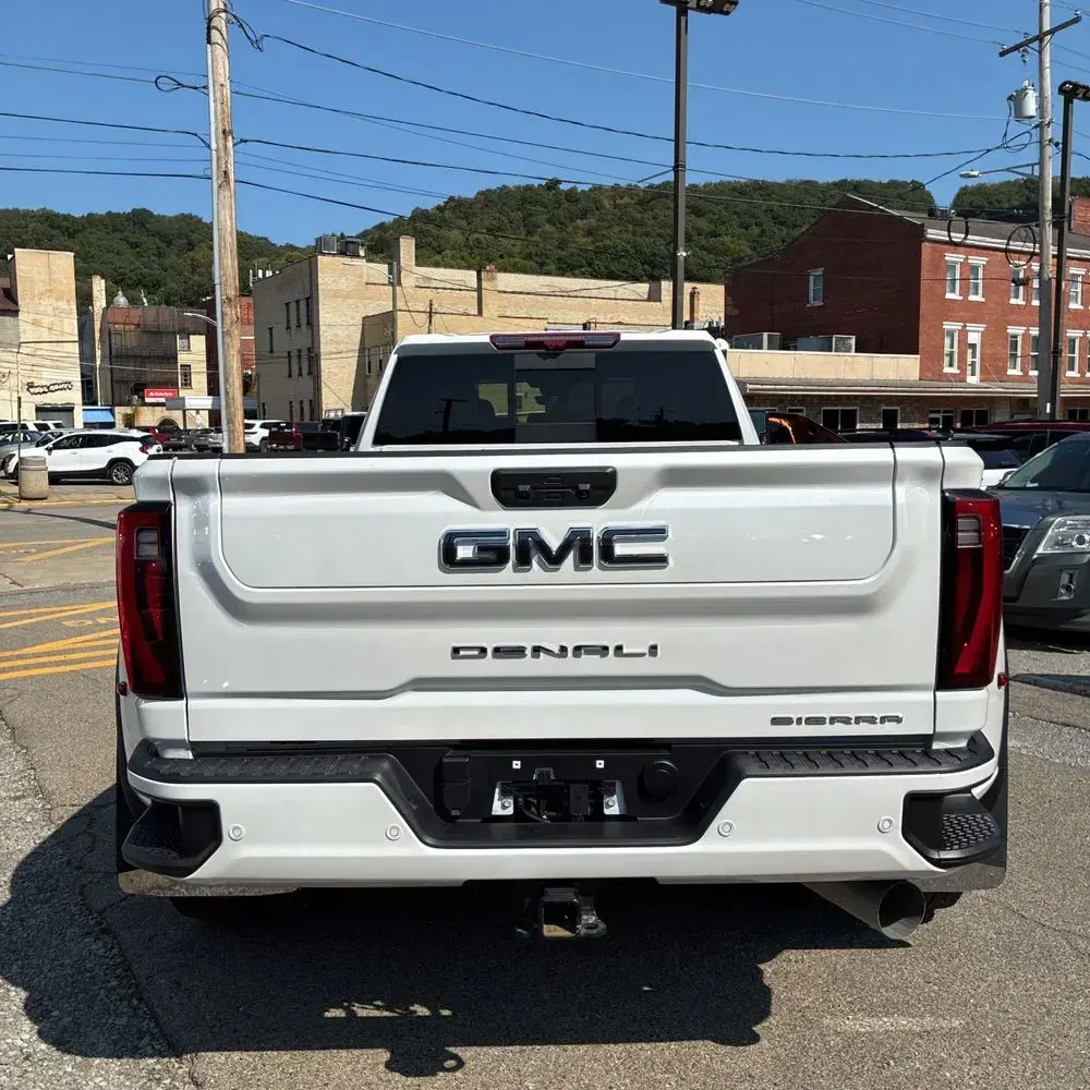 2025 GMC Sierra 3500HD Denali Ultimate