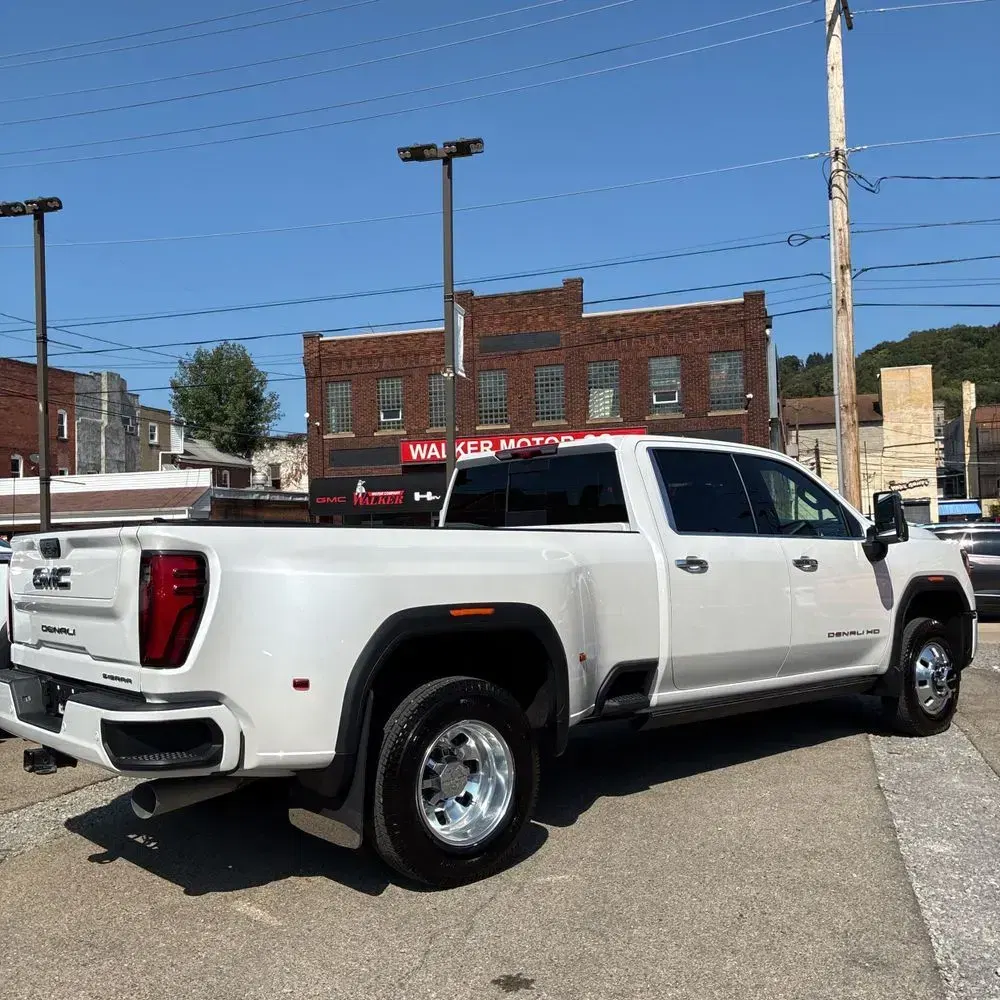 2025 GMC Sierra 3500HD Denali Ultimate
