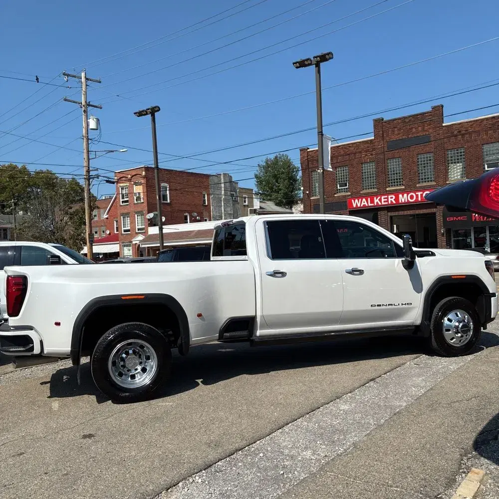 2025 GMC Sierra 3500HD Denali Ultimate