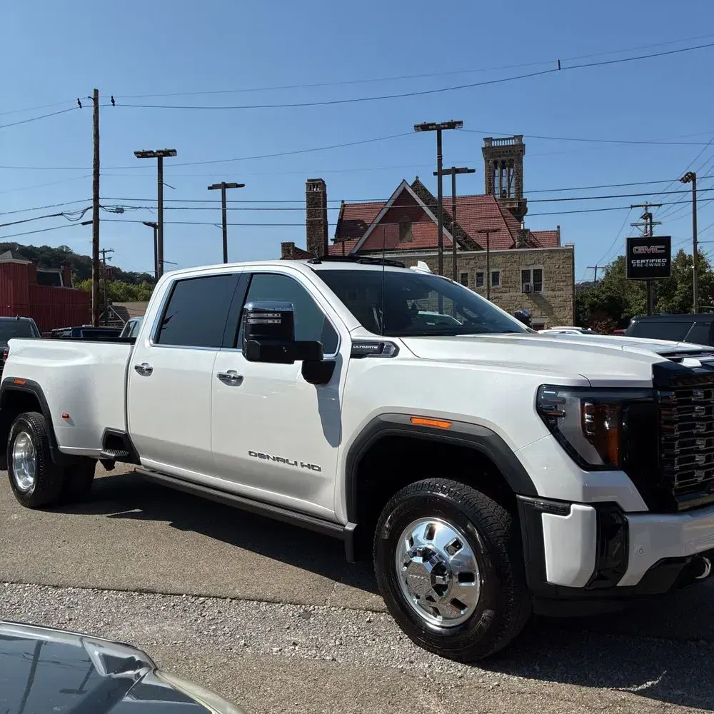 2025 GMC Sierra 3500HD Denali Ultimate