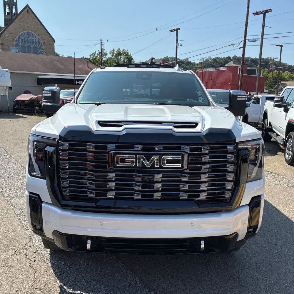 2025 GMC Sierra 3500HD Denali Ultimate