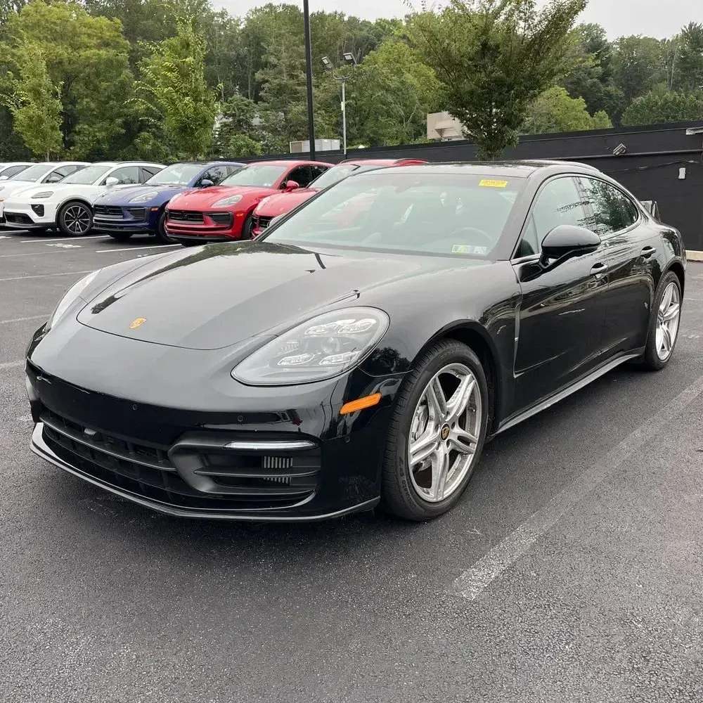 2022 Porsche Panamera 4