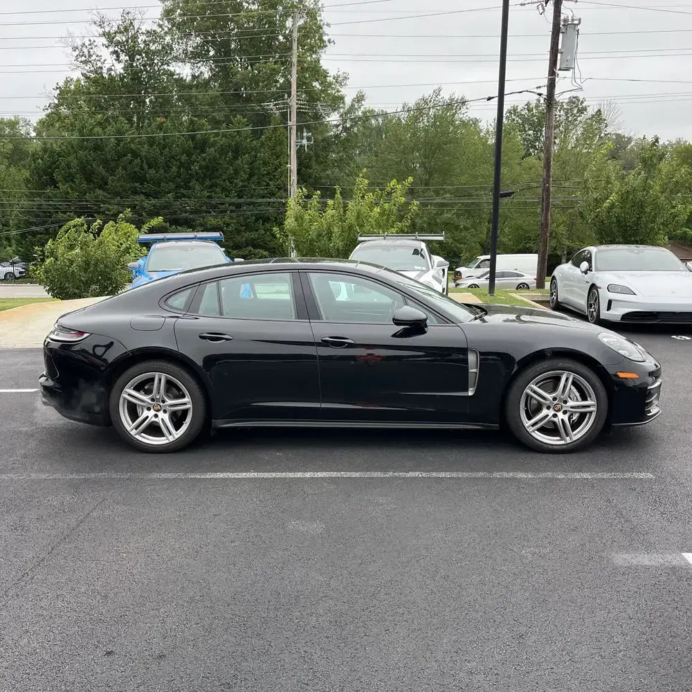 2022 Porsche Panamera 4