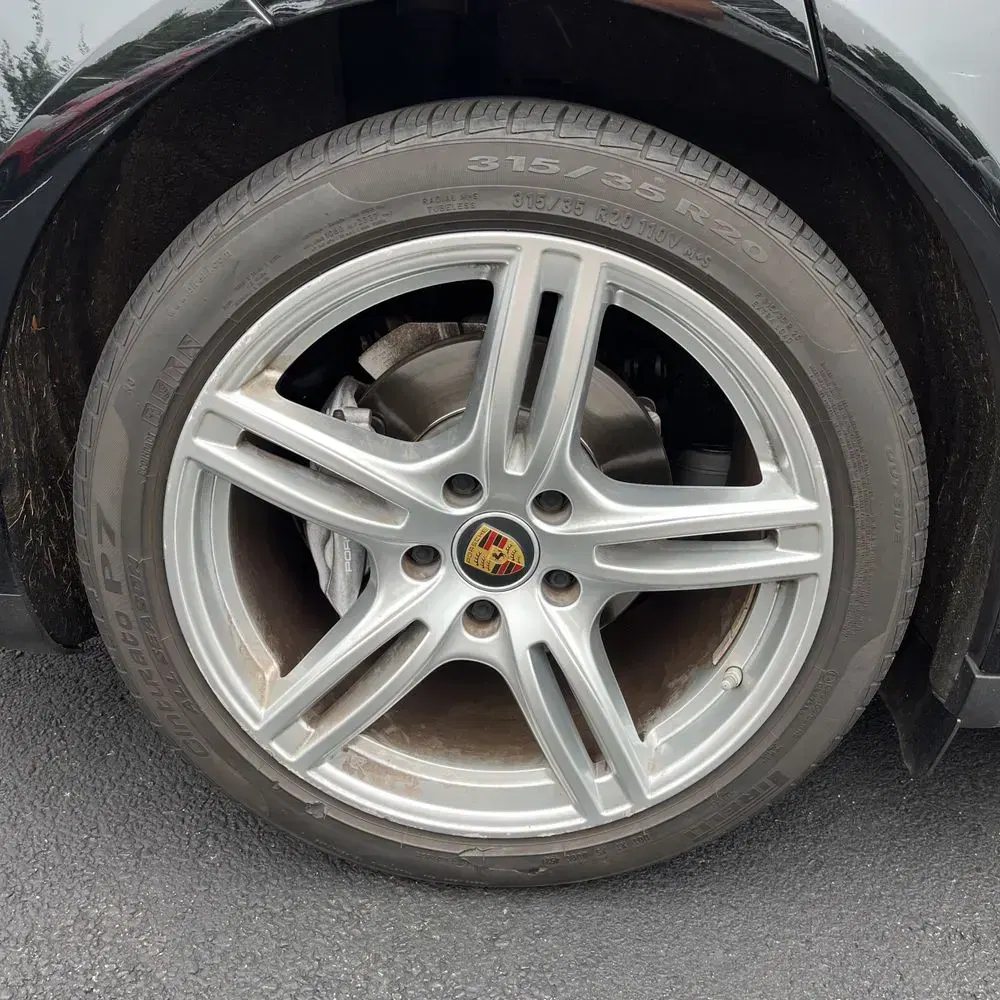 2022 Porsche Panamera 4